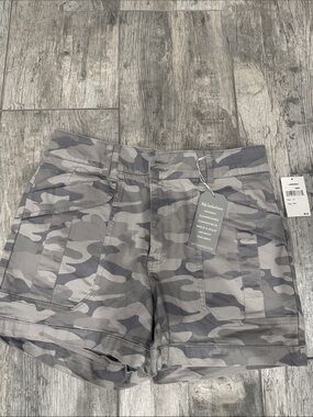 NWT Wit & Wisdom Gray Camo Cargo Shorts